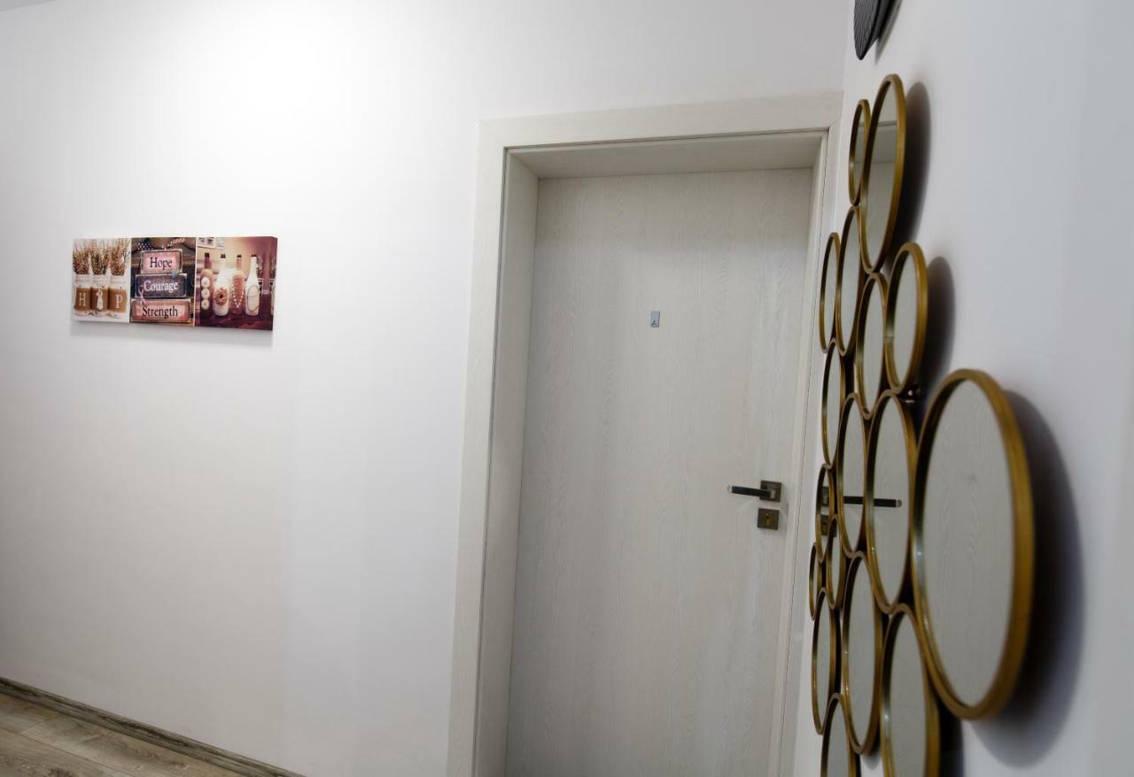 Ramino Apartments Sibiu Exteriör bild