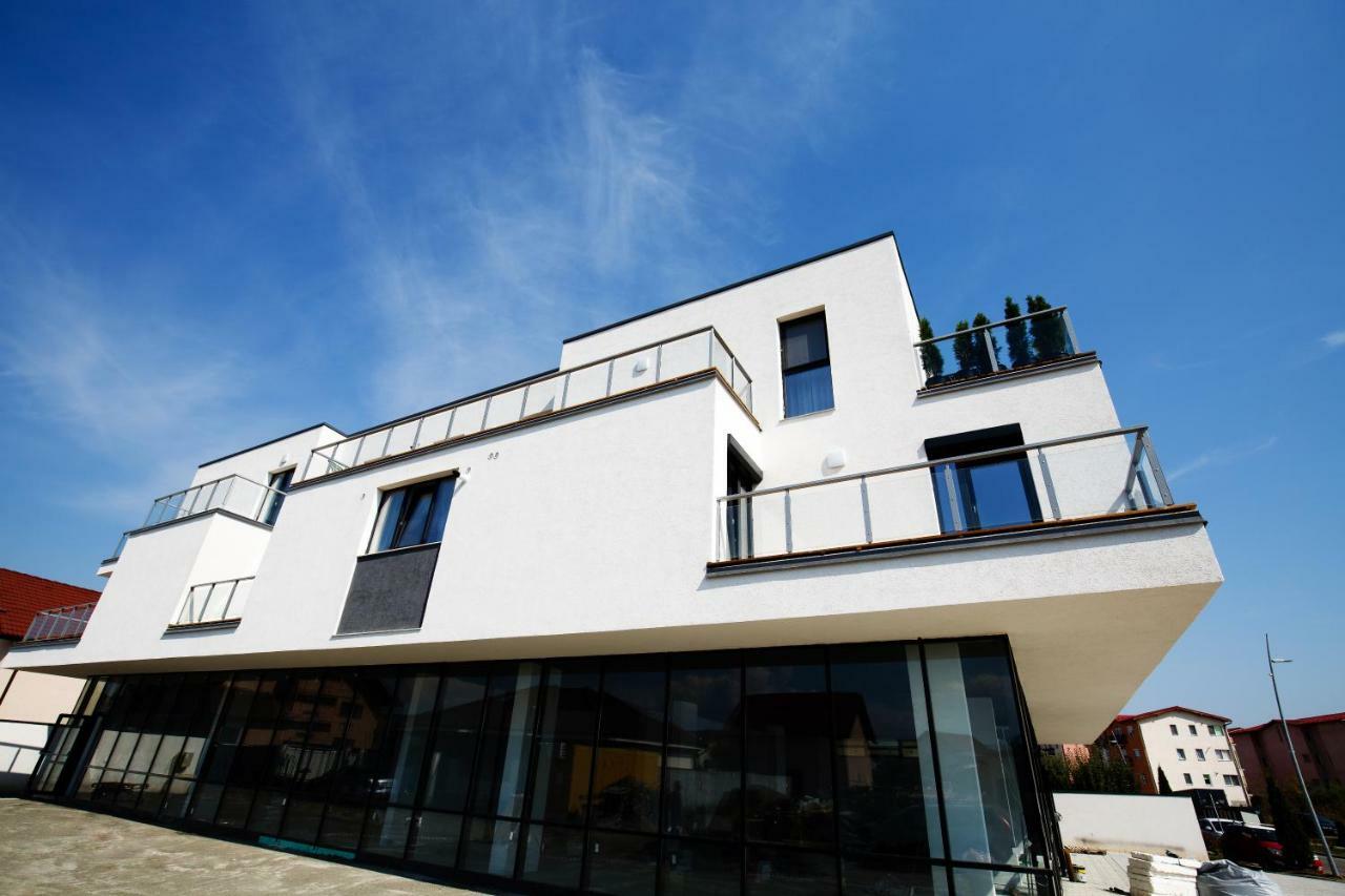Ramino Apartments Sibiu Exteriör bild