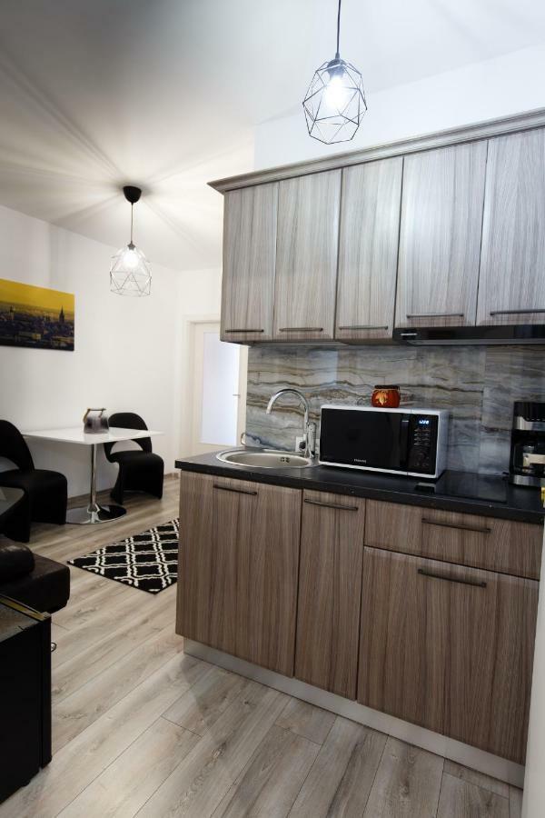 Ramino Apartments Sibiu Exteriör bild